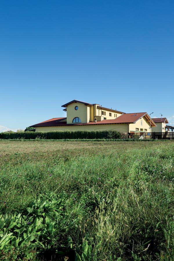 Agriturismo Camisi Qh Камбьаго Экстерьер фото